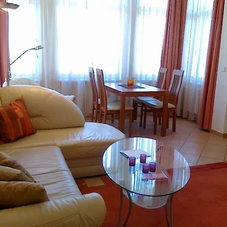 Jasmin - App 7 Χέρινγκσντορφ